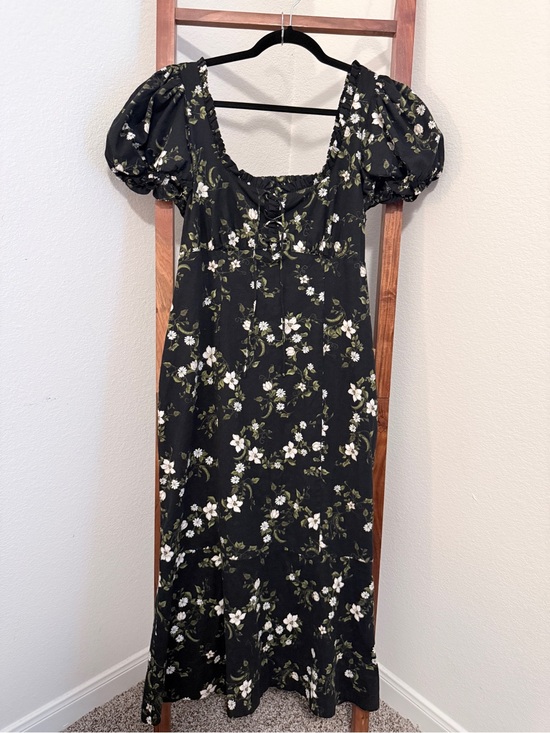 Maeve Dresses & Skirts - Maeve Black Floral Puff-Sleeve Midi Dress with White & Green Print